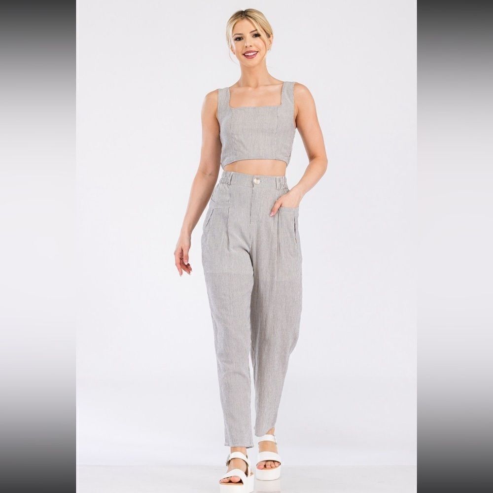 Akaiv set pants and top sleeveless white and brown stripes NEW